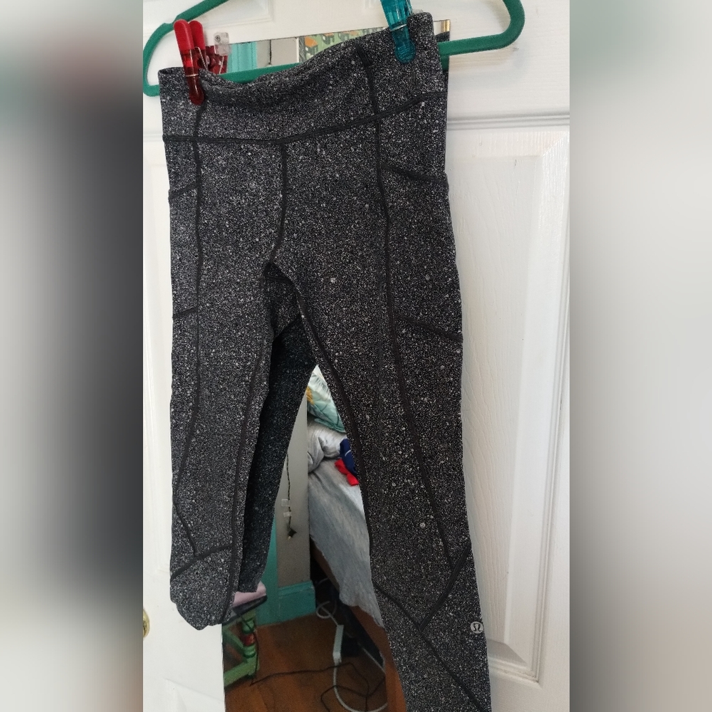 Lululemon Cropped Leggings